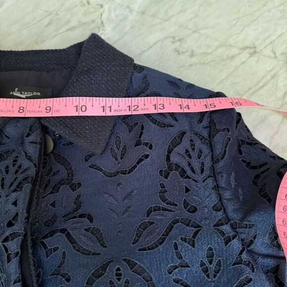 Ann Taylor Jacket Navy Blue Botanical Lace Overlay Blazer Button Up size 0 - Picture 7 of 8